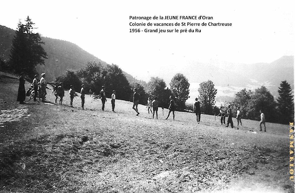 COLO JEUNE FRANCE 1956 grand jeu sur le pre du Ru.jpg